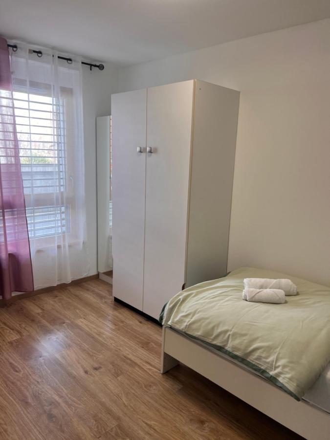 Appartement Red Jardin Tres Calme Сен-Луї Екстер'єр фото
